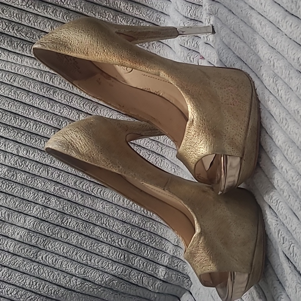 Gold heels